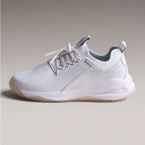 NEW!! Clove Classic Brilliant White Women's Bungee Athletic Shoe